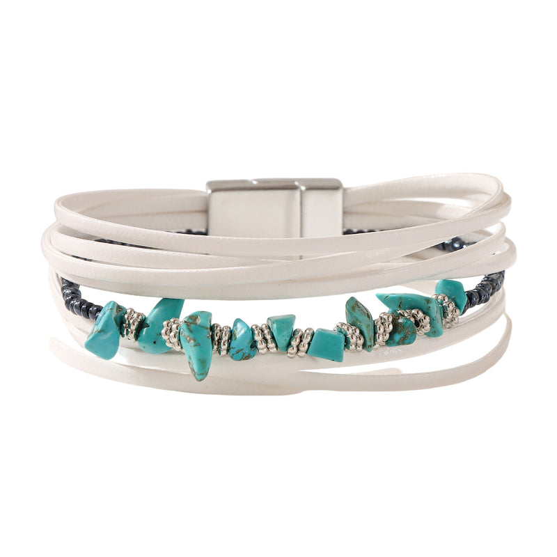 Mehrreihiges Armband aus Leder mit natürlichen Türkissteinen und Magnetverschluss, Boho-Chic-Stil, Modell Tyrelle