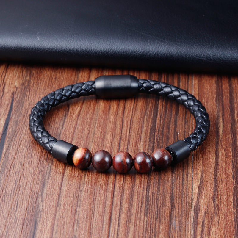 Bracelet homme en cuir noir tressé, perles naturelles œil de tigre et onyx, fermoir magnétique noir mat.