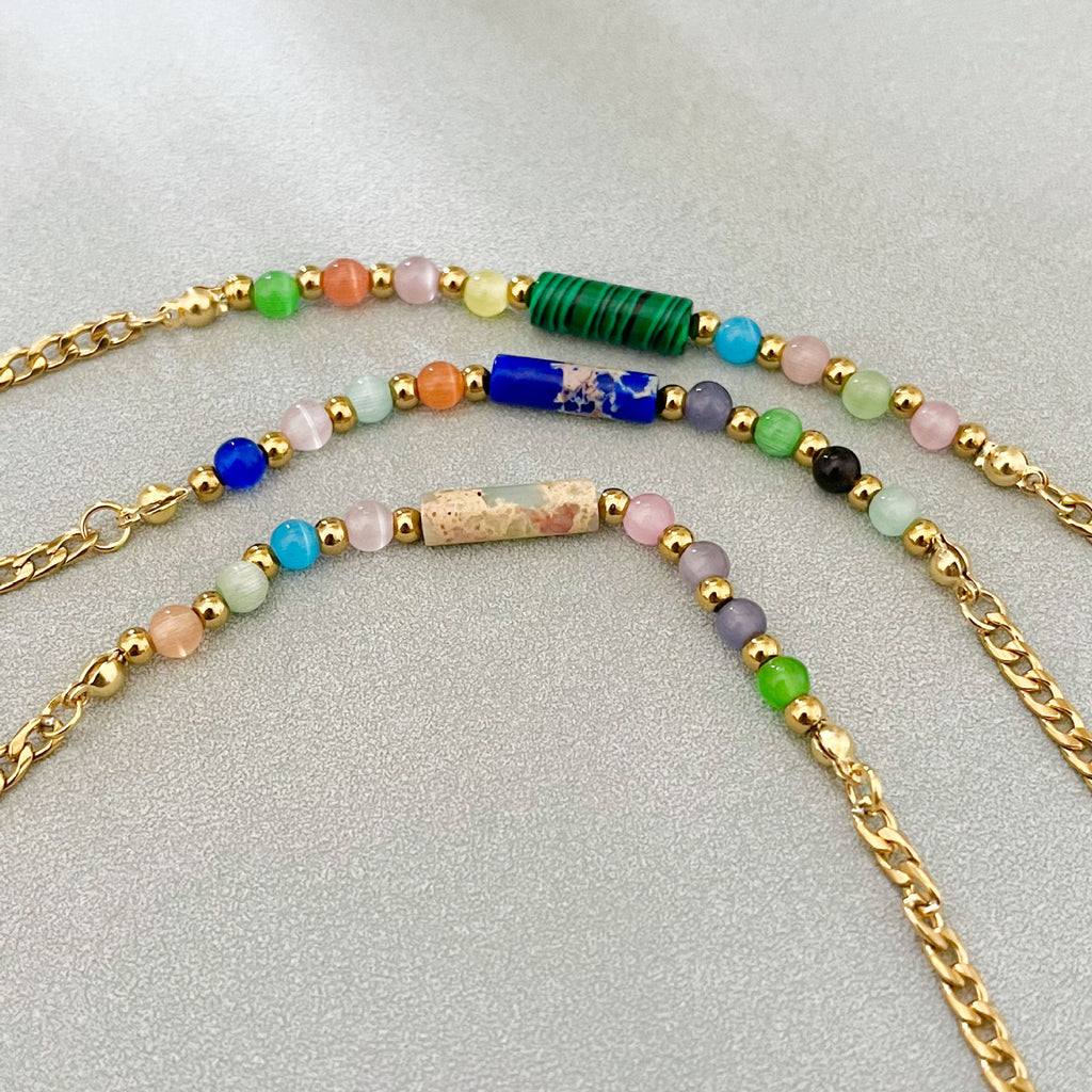 Bracelet fin à perles colorées, en acier inoxydable chaîne dorée avec pierre cylindrique, bijou délicat pour le quotidien, modèle Pénida