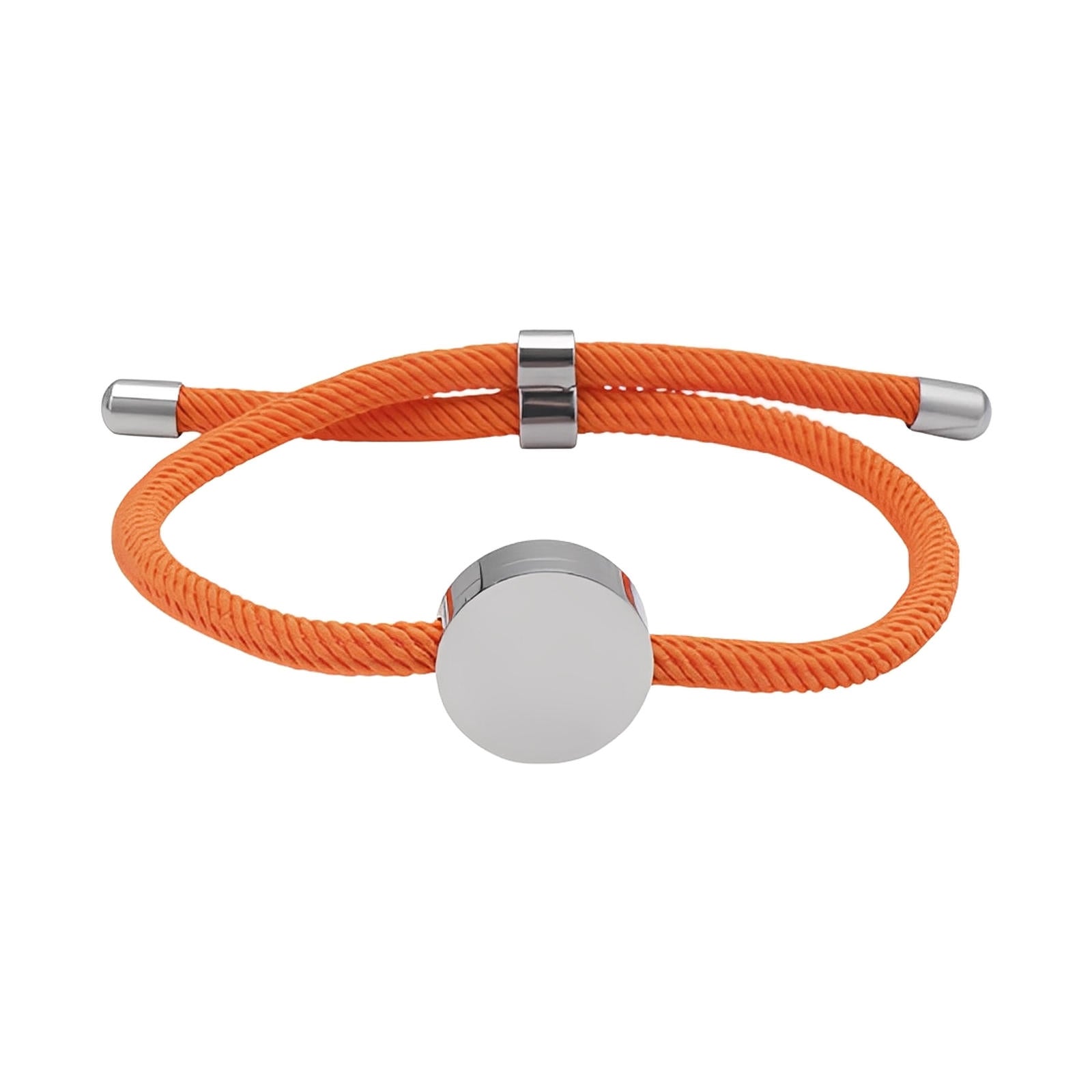 Bracelet cordon orange avec médaillon rond en acier inoxydable poli, style minimaliste et moderne.