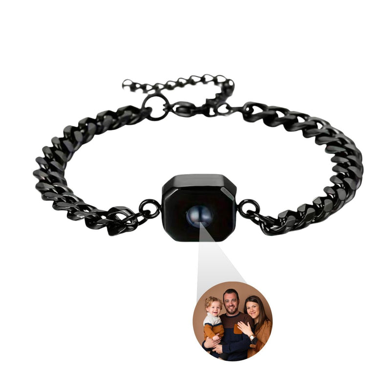 Bracelet maille cubaine noire en acier avec pendentif photo carré personnalisable au centre.