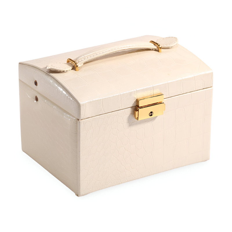 Boîte à bijoux nomade crème avec poignée et fermeture dorée, design compact et élégant.