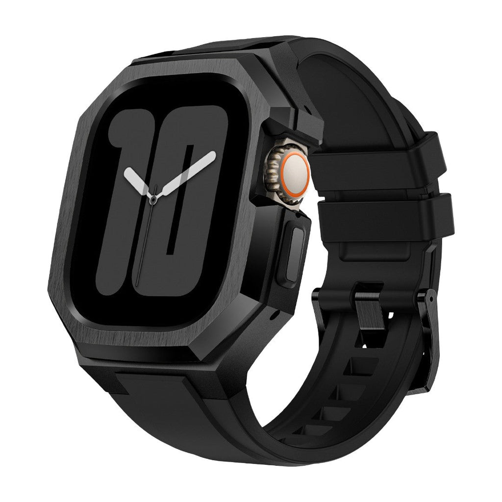 Boîtier de montre Apple Watch noir renforcé en acier inoxydable angulaire avec bracelet sport noir en fluororubber.