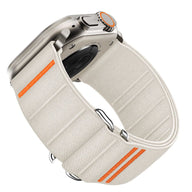 Bracelet à boucle nylon beige clair avec lignes orange pour Apple Watch, style tactique ajustable.