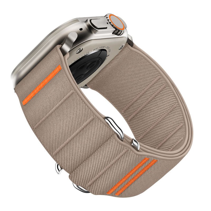 Bracelet tactique en nylon beige clair avec surpiqûres orange pour Apple Watch.