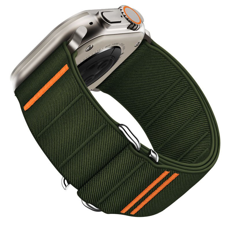 Bracelet tactique en nylon vert foncé avec boucle sécurisée orange pour Apple Watch.