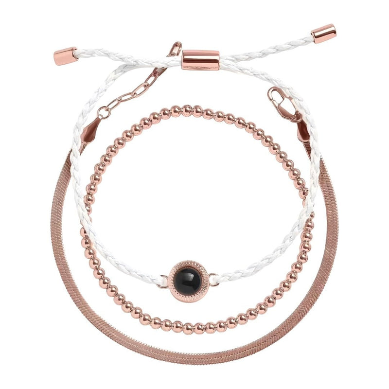 Bracelet trio cordon blanc tressé, perles dorées, acier inoxydable, médaillon noir central personnalisable.