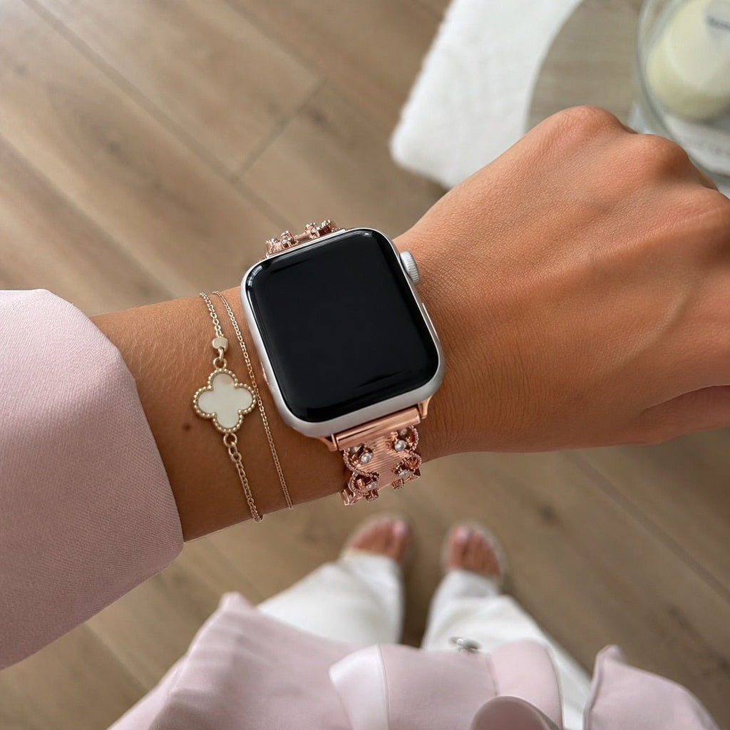 Bracelet Apple Watch à maillons sertis, ajustement facile par clips, accessoire parfait pour briller au quotidien, modèle Kintie