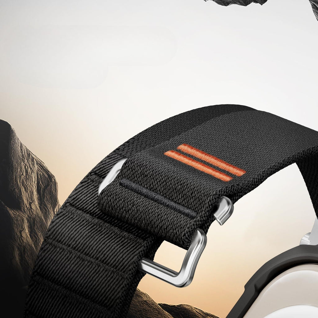 Bracelet Apple Watch noir en nylon tressé avec coque intégrée, fermeture boucle métallique argentée, détail couture orange.