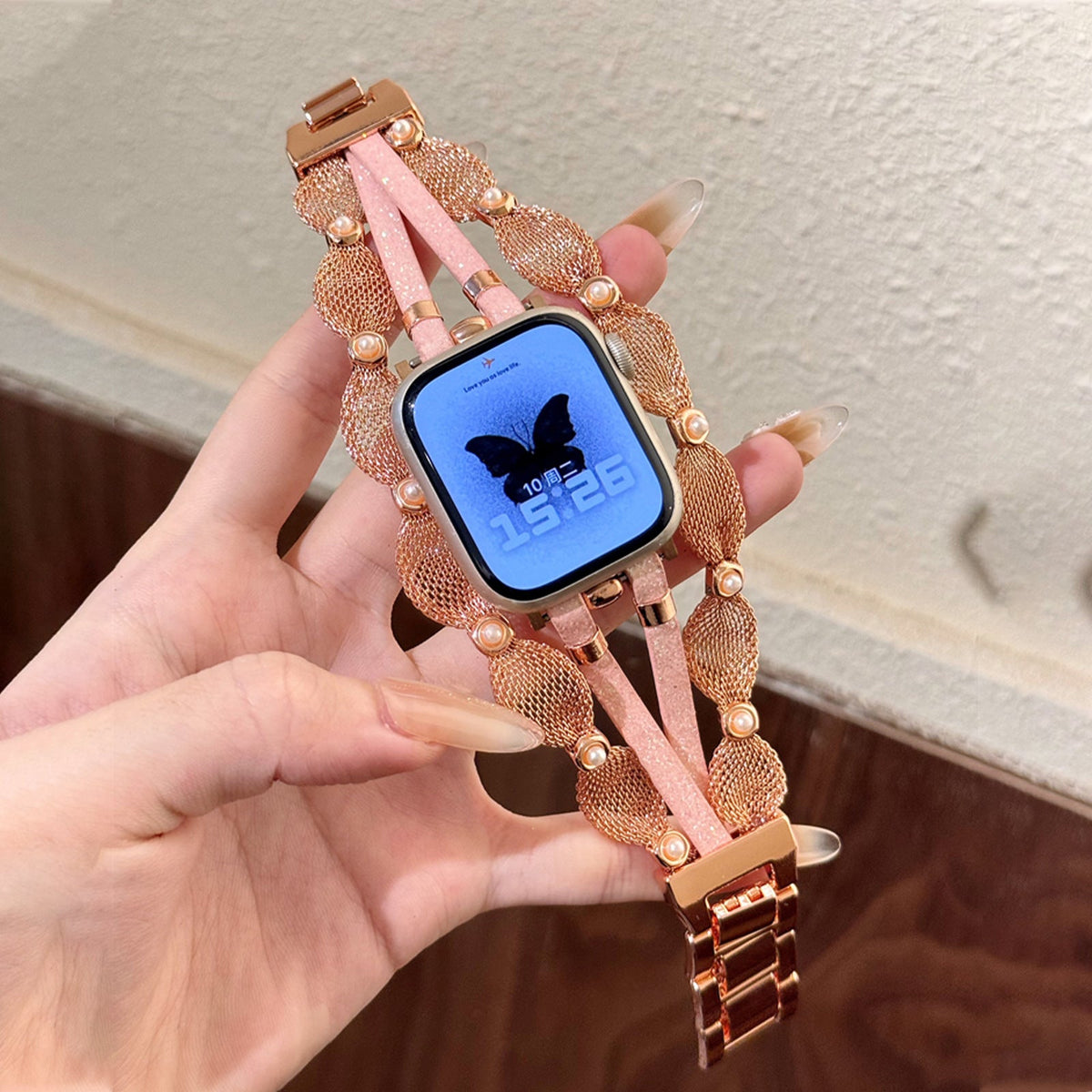 Bracciale Apple Watch elegante, maglia intrecciata, perle madreperlate, cinturini scintillanti, chiusura a clip, modello Darune