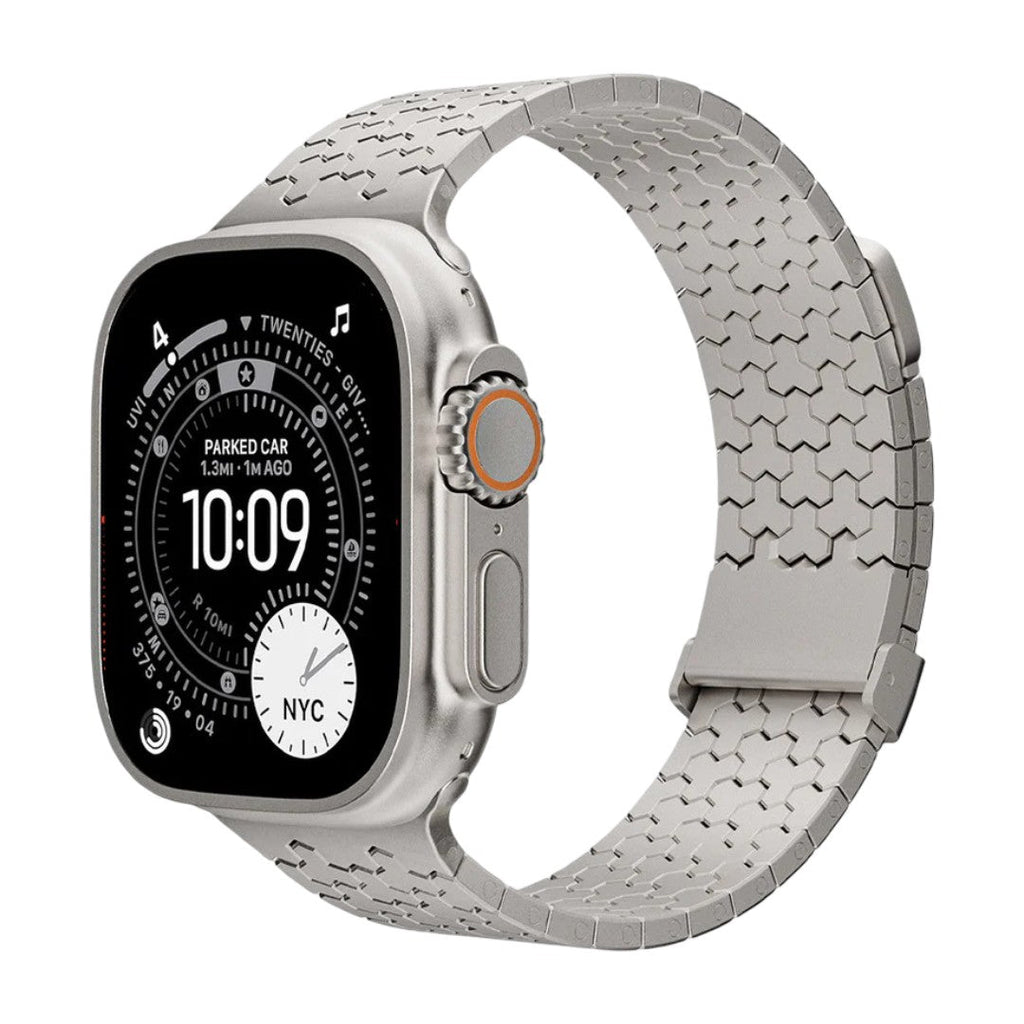 Bracelet hexagonal en acier inoxydable DLC gris clair, finition mate, design moderne avec maillons reliés, fermeture.