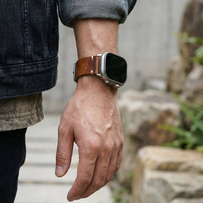 Armband für Apple Watch aus dickem Leder, authentischer Stil, sichtbare Nähte, Verschluss aus Stahl, für Smartwatch, Modell Petrus