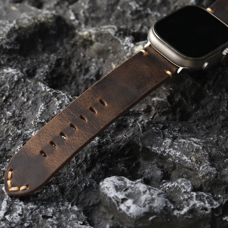Armband für Apple Watch aus dickem Leder, authentischer Stil, sichtbare Nähte, Verschluss aus Stahl, für Smartwatch, Modell Petrus