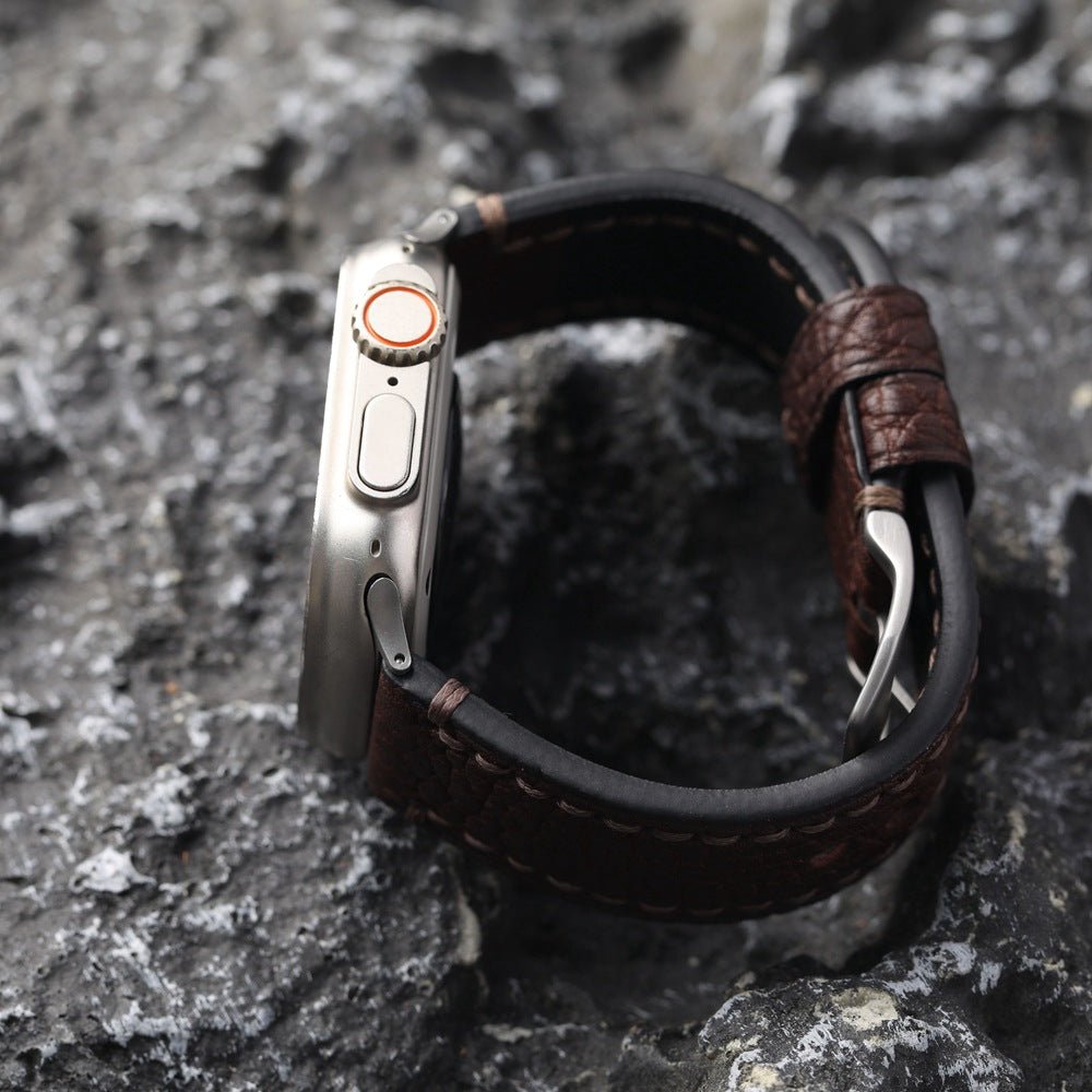 Bracelet Apple Watch en cuir véritable texturé, coutures apparentes, boucle acier inoxydable, modèle Claudio