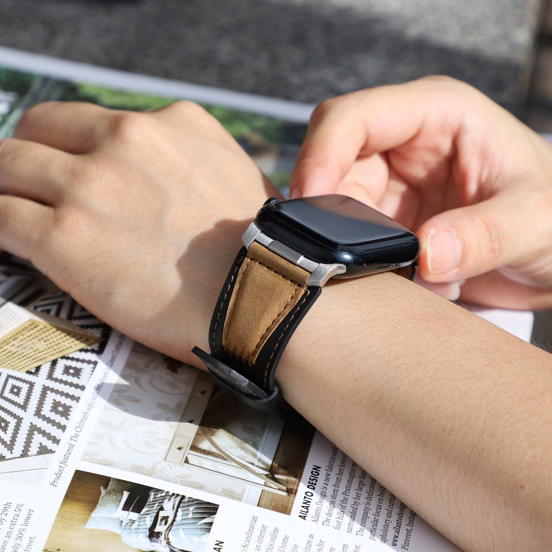 Apple Watch Armband aus echtem Leder, klassische Dornschließe, elegantes Herren-Accessoire, Armband für Smartwatch, raffinierter urbaner Stil, Modell Horsé