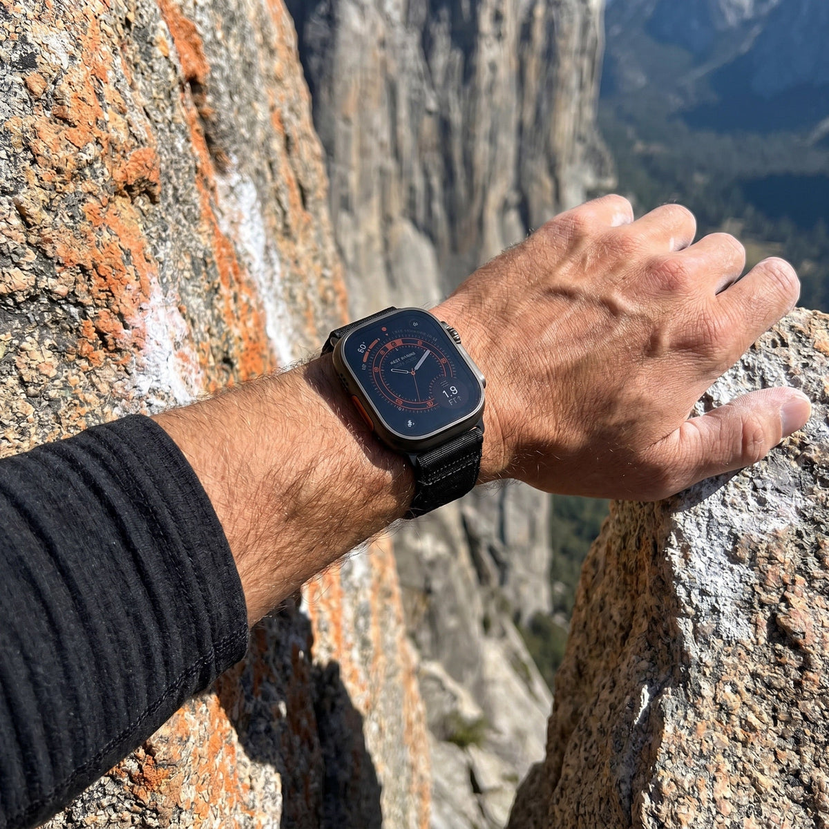 Bracelet Apple Watch en nylon tissé, style Alpine Loop, boucle ardillon, modèle Belgrade