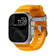 Bracelet Apple Watch en silicone orange renforcé avec boucle métallique solide, compatible 44-49mm, style moderne.