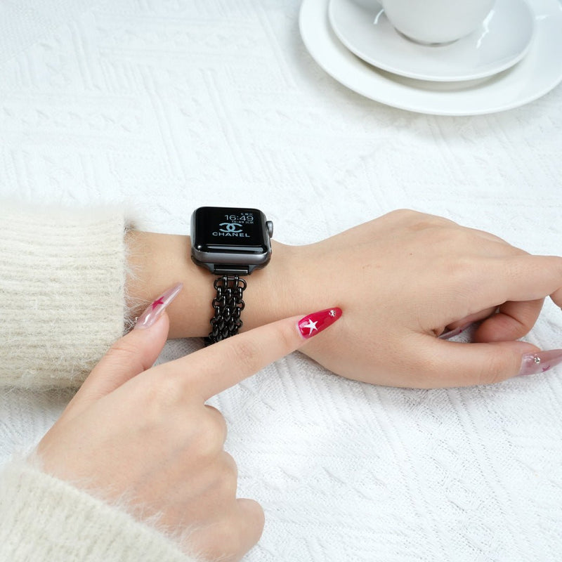 Apple Watch Bracelet for Women, High-Quality Stainless Steel, Interlaced Links, Convenient Clip Clasp, Chic Style, Coranie Model