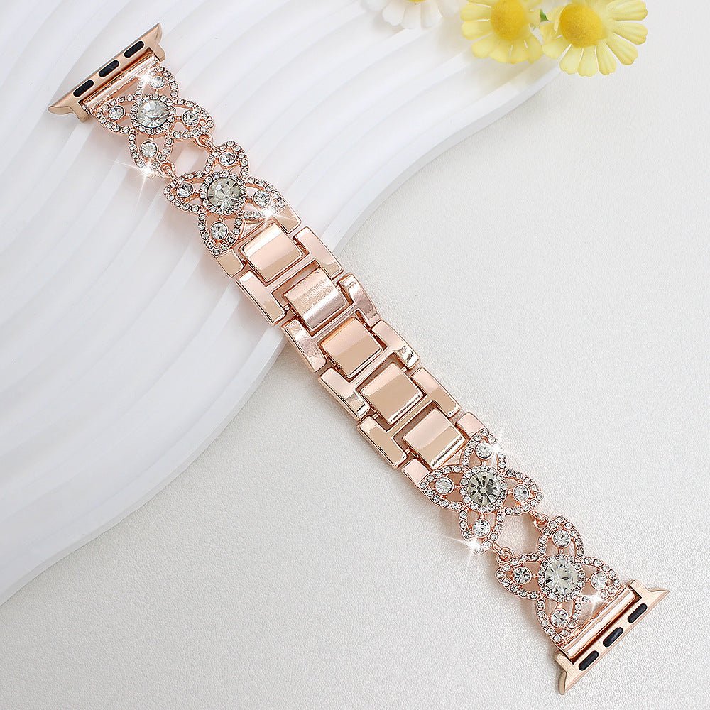 Women's metal Apple Watch bracelet, clover pattern set with sparkling zircons, elegant decorative link, Yadna model