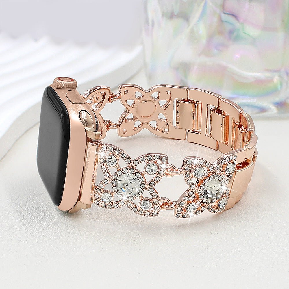 Women's metal Apple Watch bracelet, clover pattern set with sparkling zircons, elegant decorative link, Yadna model