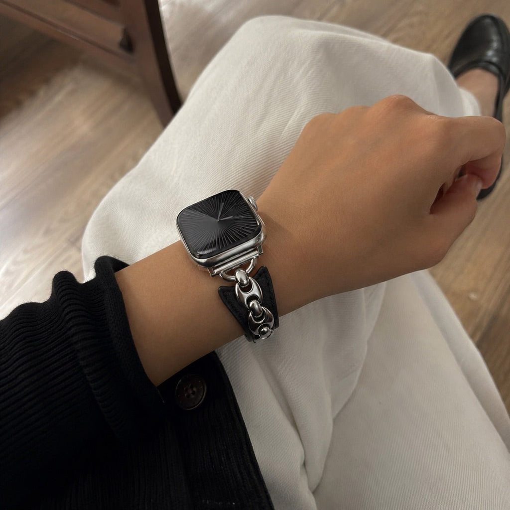 Brazalete Apple Watch malla marina, correa fina ajustable con hebilla, acabados dorados, plateados y negros, modelo Malsa
