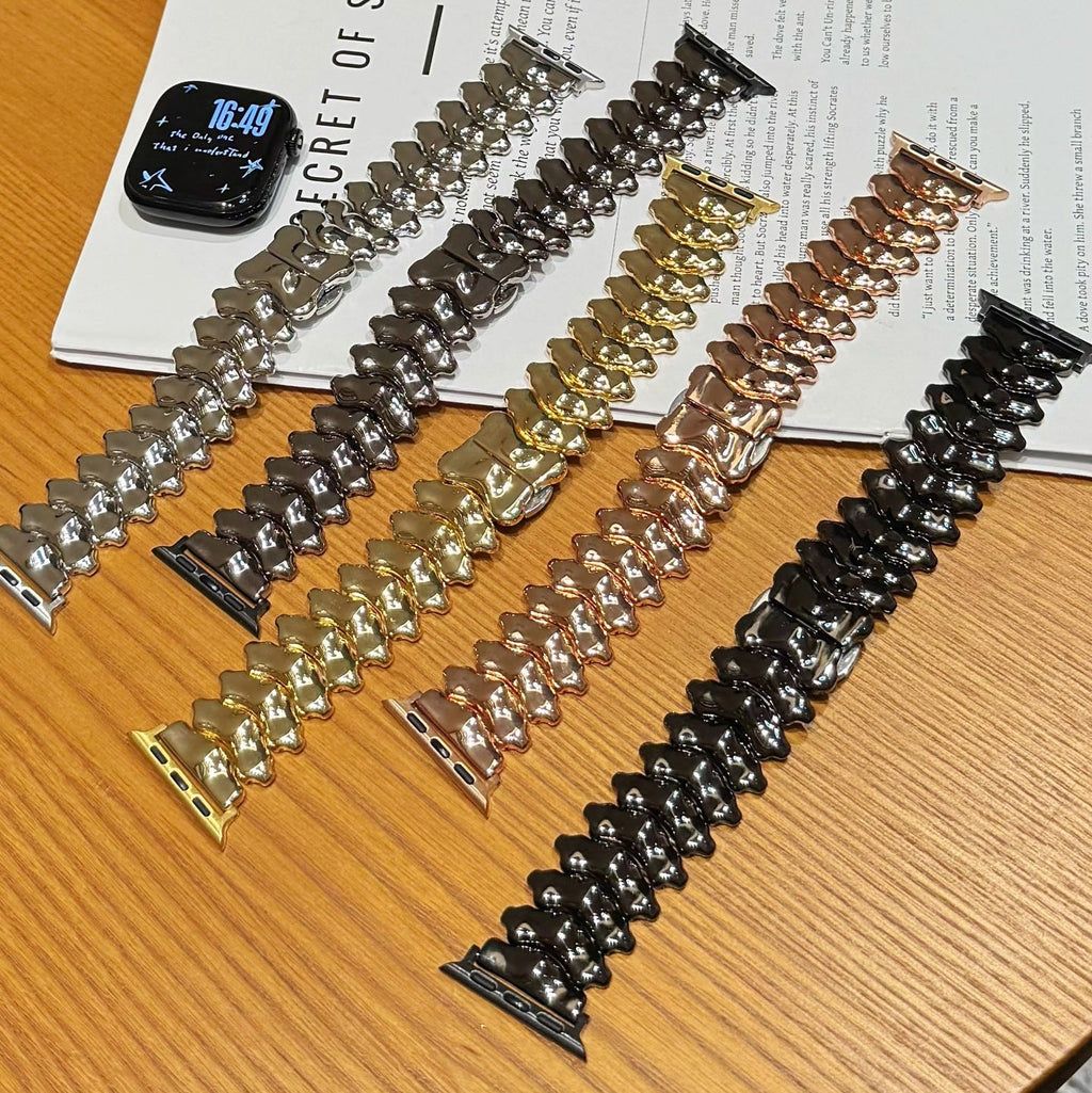 Armband für Apple Watch aus hochwertigem Metall, breite Glieder mit Drachenrücken-Skulptureffekt, elegante unsichtbare Faltschließe, Modell Falkor