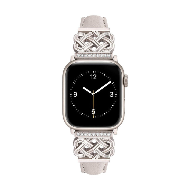 Bracelet Apple Watch beige en cuir avec motifs tressés celtiques en métal orné de zircons blancs.