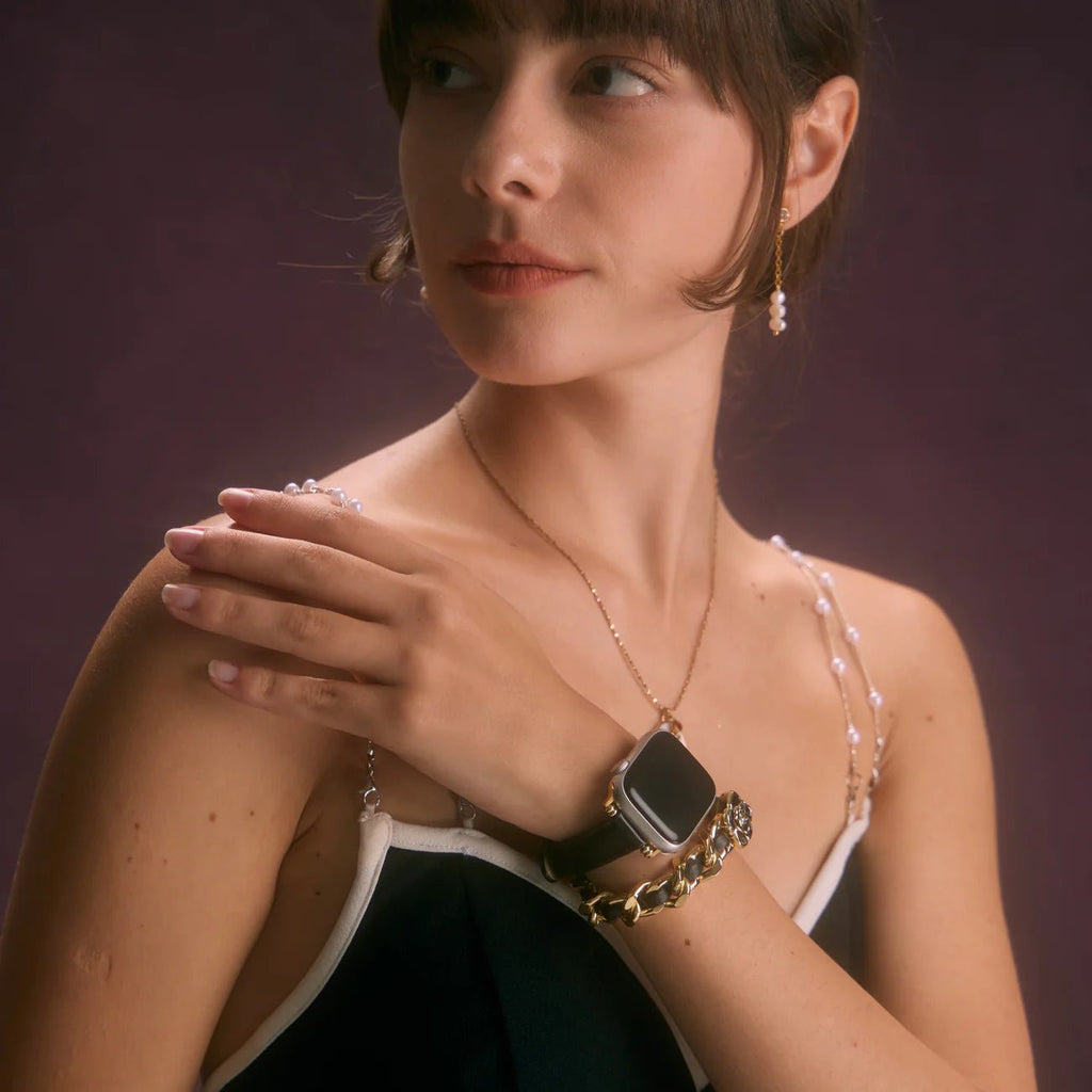 Bracelet Apple Watch, pour femme, double tour en cuir, rose fleuri, modèle Queenie - La Boutique du Bracelet