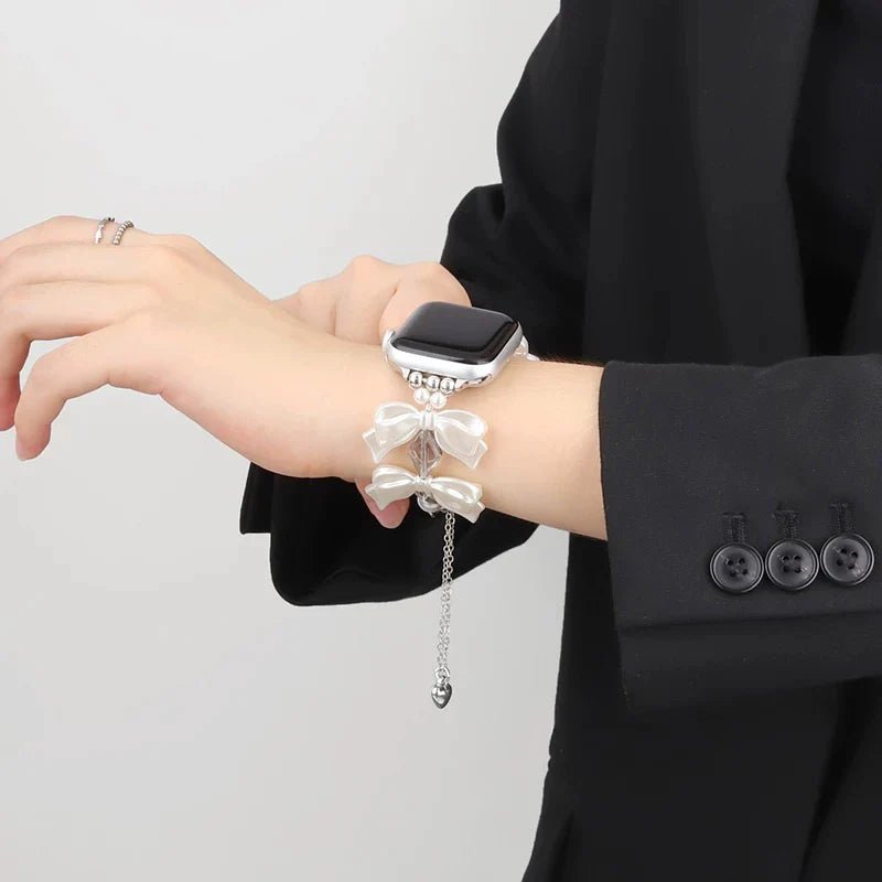 Bracelet Apple Watch, pour femme, perles et ruban métallique style satin, modèle Izuta - La Boutique du Bracelet