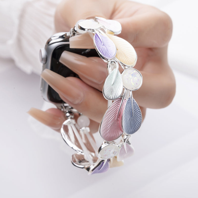 Bracelet Apple Watch, pour femme, plumes harmonieuses, modèle Paonie - La Boutique du Bracelet