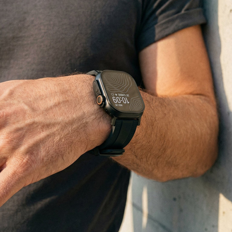 Armbånd til Apple Watch, slidstærkt, tekstureret fluor-gummi, sikker foldelås, moderne og robust stil, model Tékil