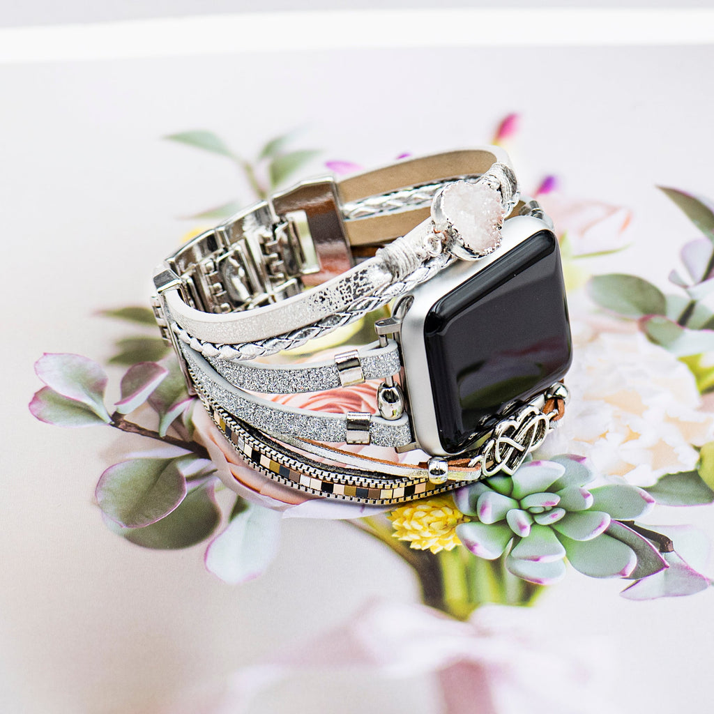 Bracelet Apple Watch simili vegan multi rangs femme, bracelet Apple Watch élégant avec pierre naturelle et breloque cœur-infini, modèle Felicidad