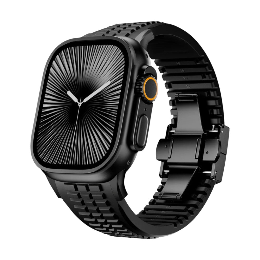 Bracelet Apple Watch sport noir en silicone texturé avec boucle ajustable double et découpe pour confort optimal.