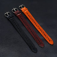 Trois bracelets ardillon en cuir perforé, couleurs café, cognac et noir, style rétro homme.