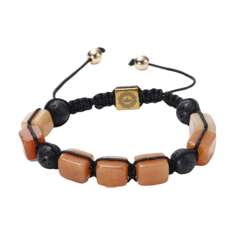 Bracelet en corde noire avec pierres naturelles carrées couleur caramel et détails noirs mate.