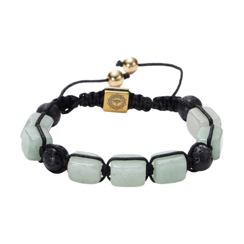 Bracelet Solva en corde noire avec pierres naturelles vert clair carrées et fermoir doré réglable.