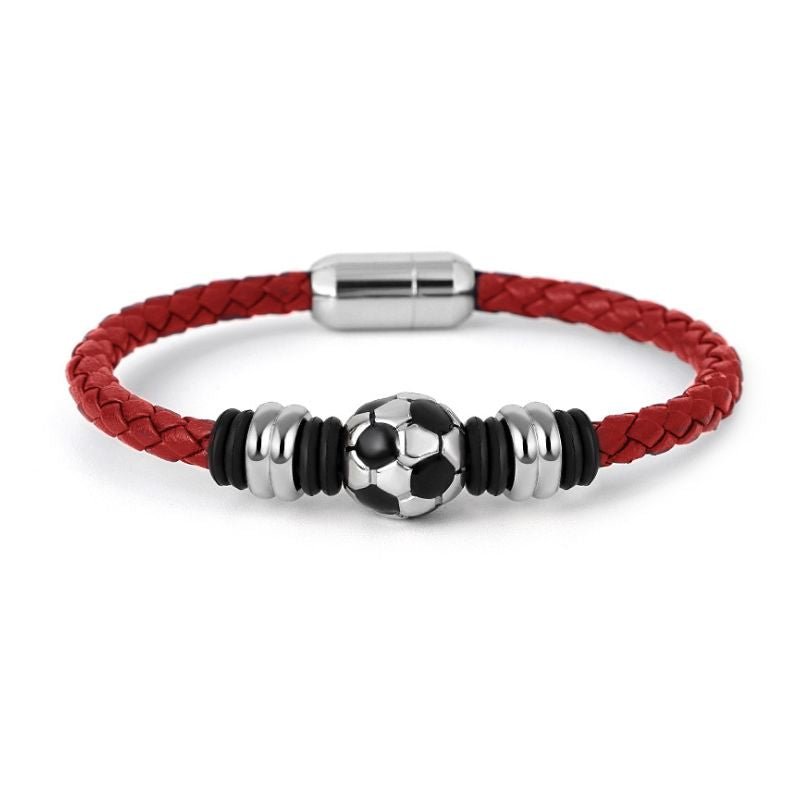 Bracelet en cuir rouge tressé avec ballon de foot en acier inoxydable noir et argenté pour homme.