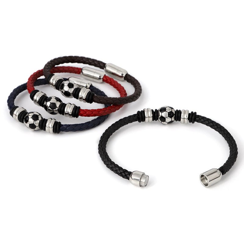 Bracelets homme en cuir tressé noir, rouge et bleu marine avec ballon de foot en acier inoxydable.