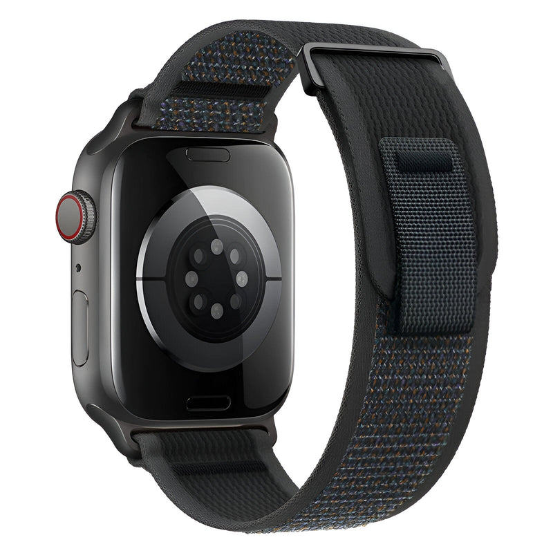 Bracelet en nylon noir avec couture orange et fermeture velcro pour Apple Watch noire.