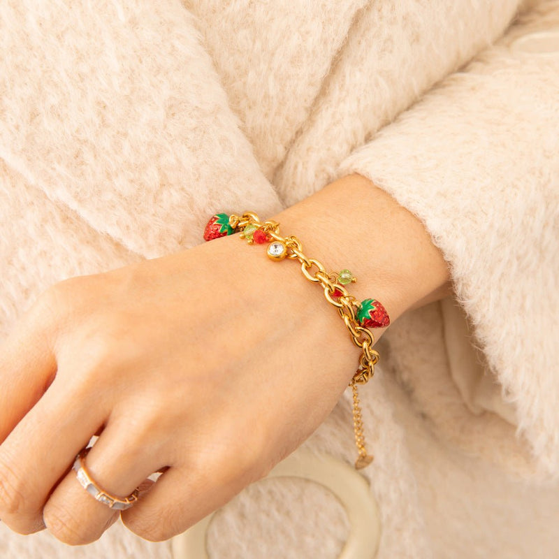 Bracelet charms, en acier inoxydable, fraises et zircons, pour femme, modèle Charla - La Boutique du Bracelet