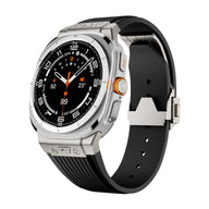 Bracelet silicone noir avec boucle argentée pour Samsung Galaxy Watch Ultra, style moderne et sport.