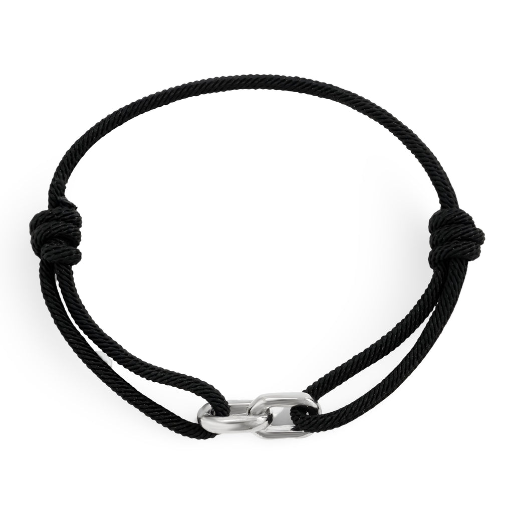 Bracelet cordon noir avec maillons croisés en métal argenté, design minimaliste et élégant.