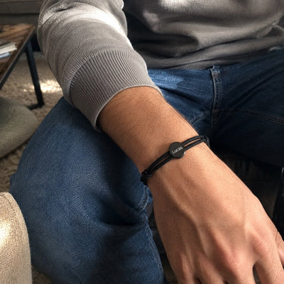 Bracelet Cordon Ajustable, Médaillon Acier Inoxydable, Bijou Personnalisable, Gravure Offerte, Cadeau Unique, modèle Marsin