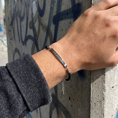 Bracelet cordon tressé personnalisable, plaque acier inoxydable à graver, modèle Simz