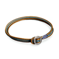 Bracelet cordon marron et bleu avec fermoir carré en argent sterling, style fin et élégant.