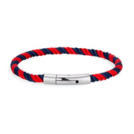 Bracelet cordon torsadé rouge et bleu avec fermoir métallique argenté lisse.