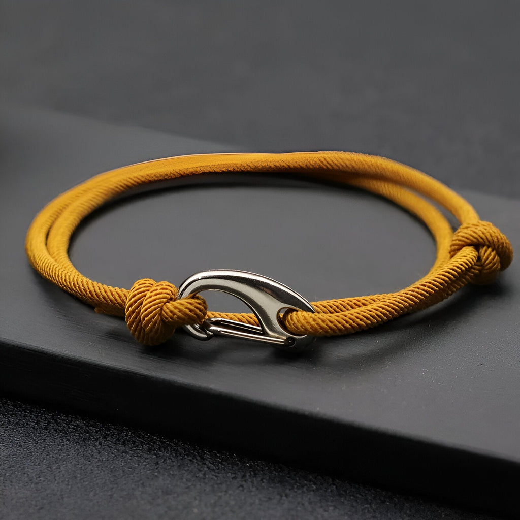 Bracelet cordon jaune à mousqueton argenté ajustable pour homme modèle Willy.