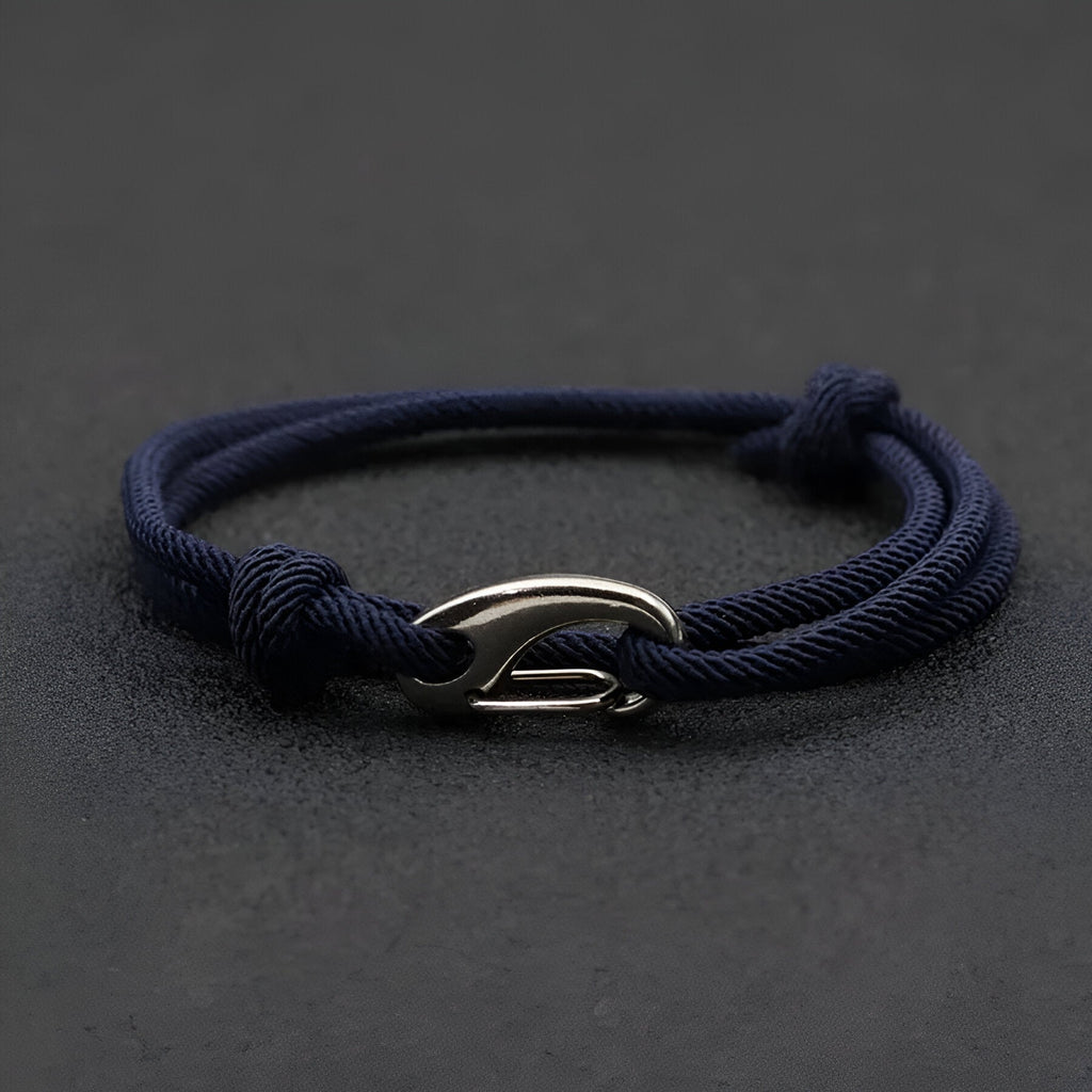 Bracelet cordon bleu marine pour homme avec fermoir mousqueton argenté, style Willy.