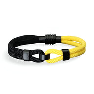 Bracelet cordon double à nœud bicolore noir et jaune pour homme, design moderne et ajustable.