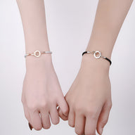 Bracelet cordon noir et argent avec cercle en argent sterling, style mixte pour couple.